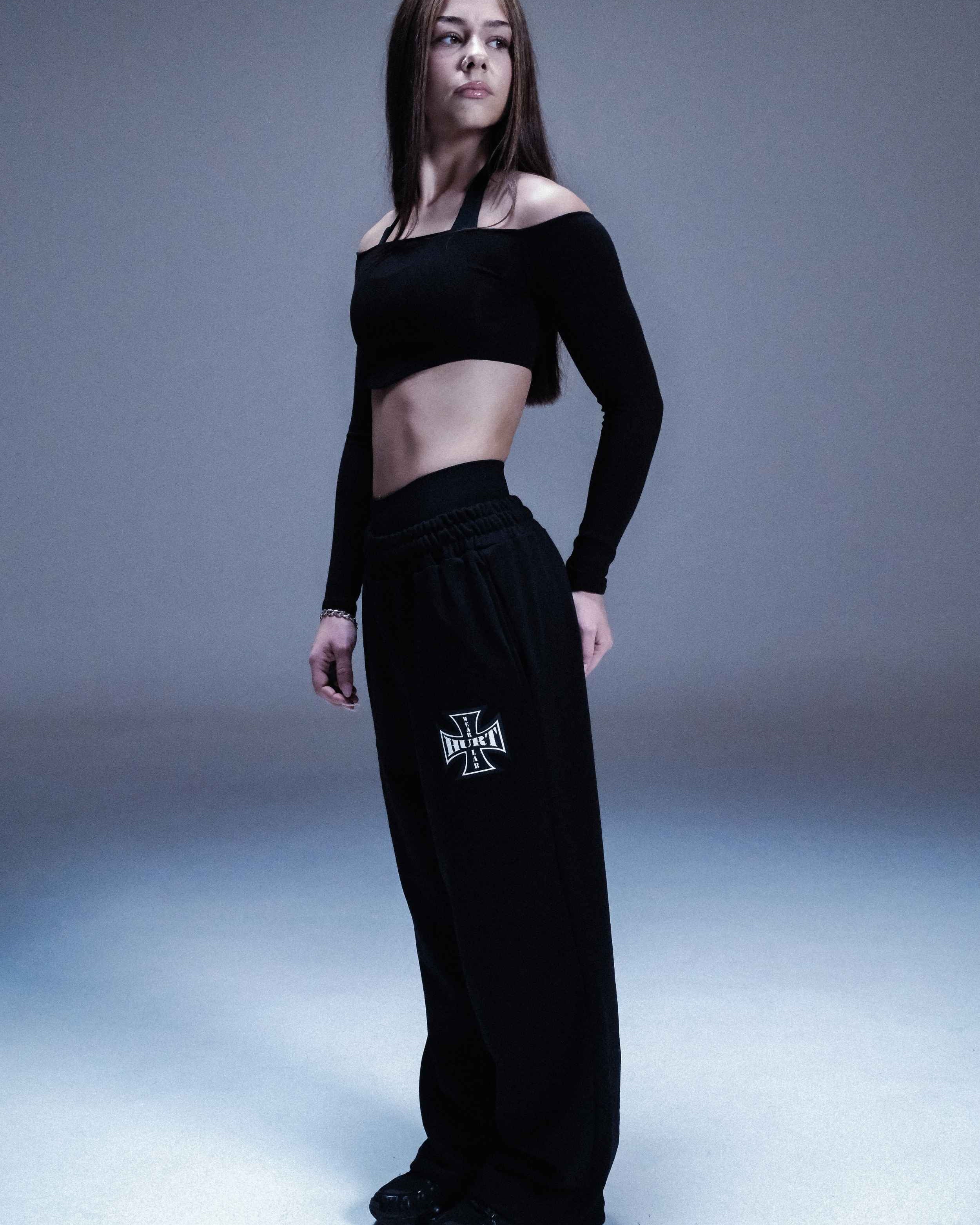 OFF THE SHOULDER LONG SLEEVE